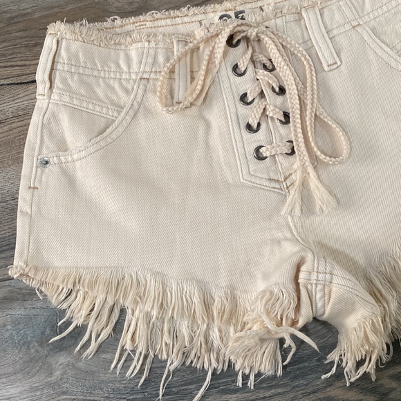 Free people creamy shorts NWOT - Picture 4 of 11